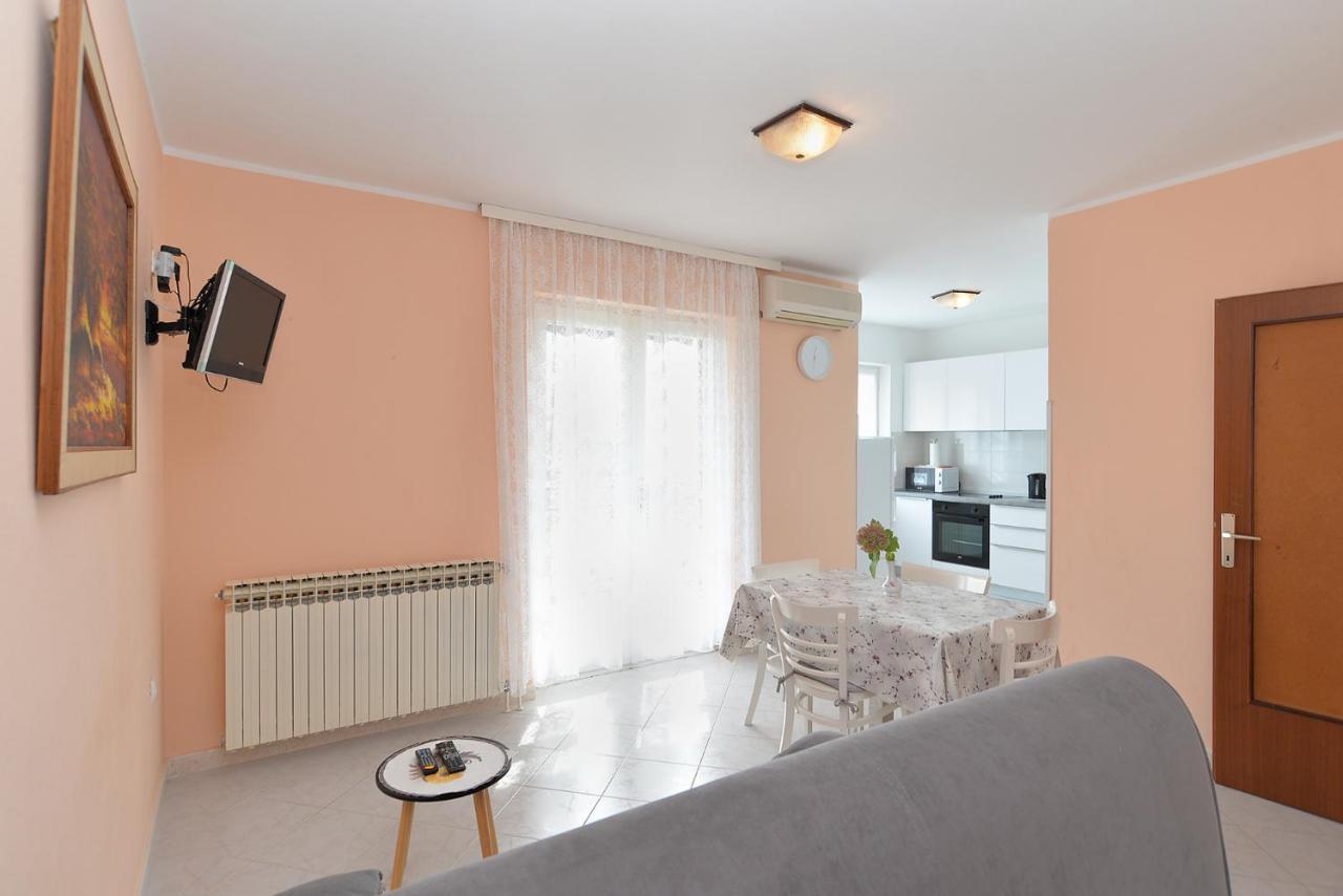 Apartments Medulinska Rabac 757 Екстер'єр фото